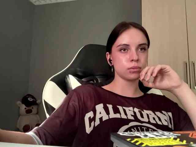 tootightwiththong webcam