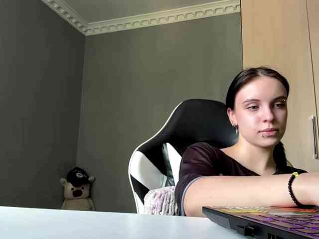 tootightwiththong webcam