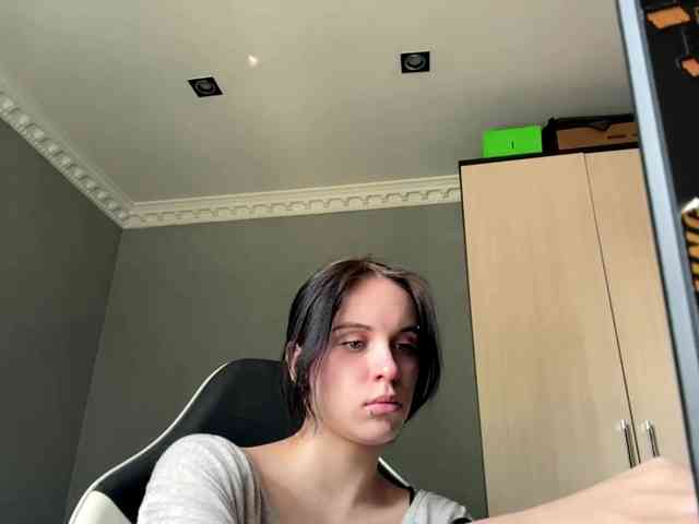 tootightwiththong webcam