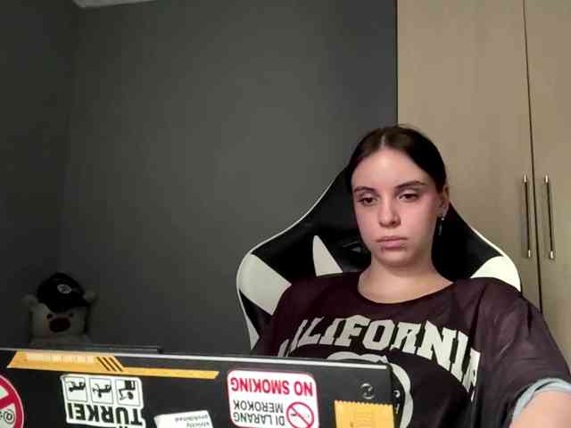 tootightwiththong webcam