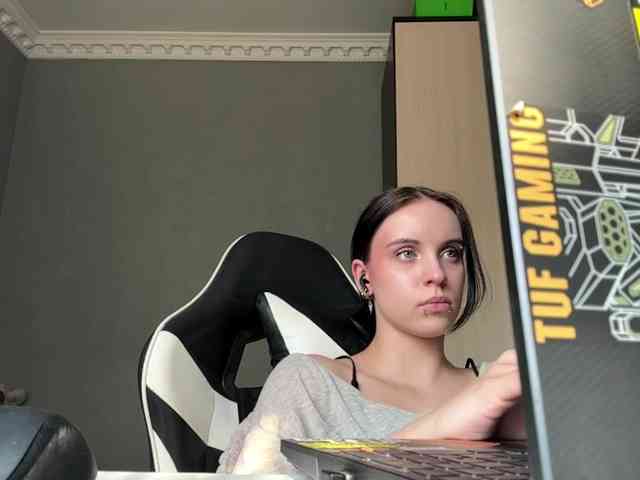 tootightwiththong webcam