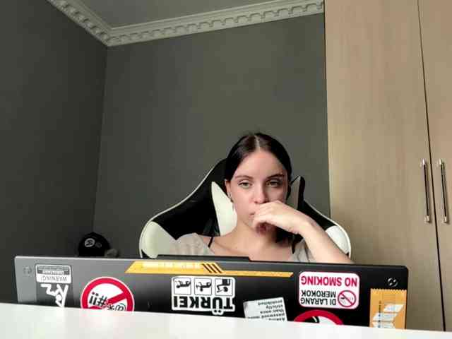 tootightwiththong webcam