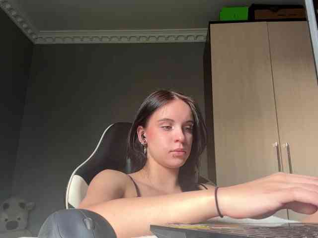 tootightwiththong