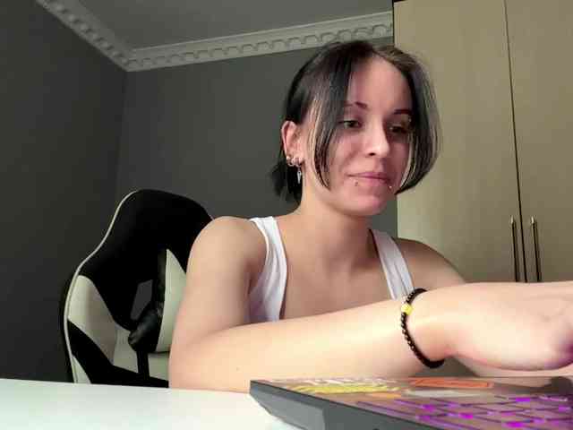 tootightwiththong webcam