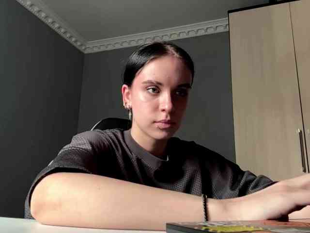 tootightwiththong webcam