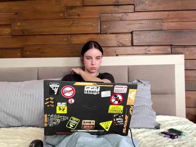 tootightwiththong webcam