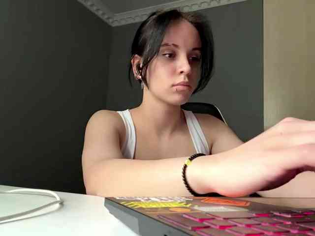 tootightwiththong webcam