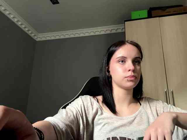 tootightwiththong webcam