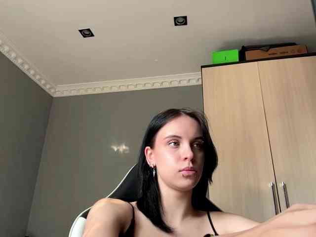 tootightwiththong webcam