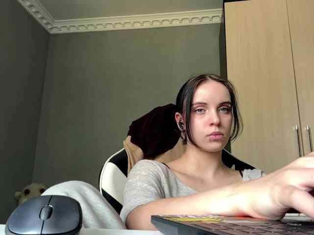 tootightwiththong webcam