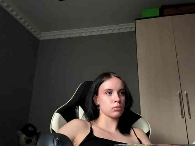 tootightwiththong webcam