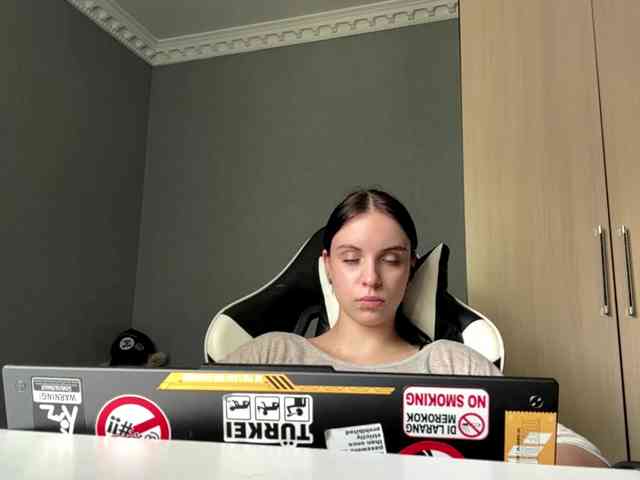 tootightwiththong webcam