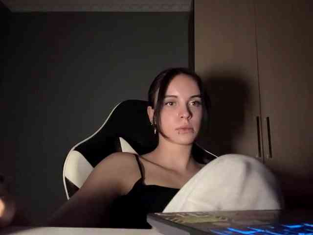 tootightwiththong webcam