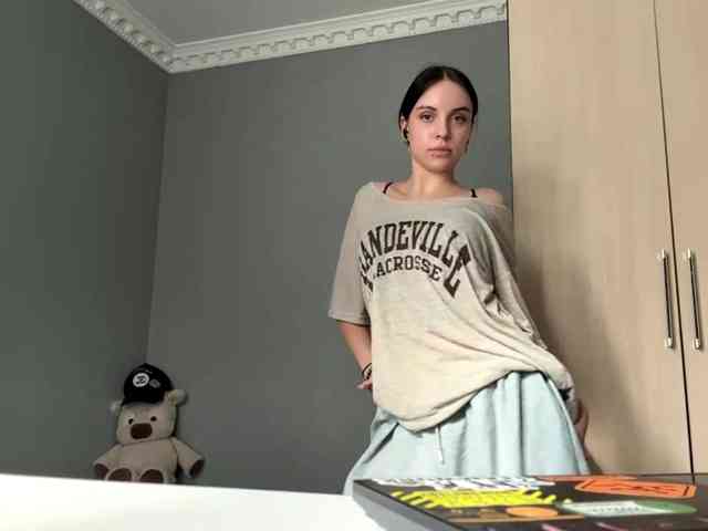 tootightwiththong webcam