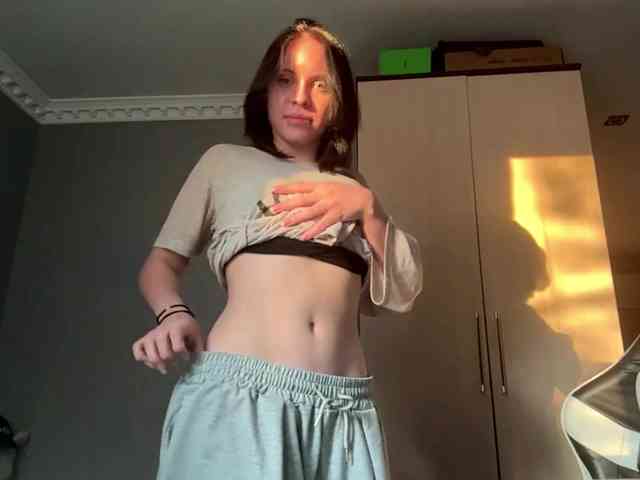 tootightwiththong webcam