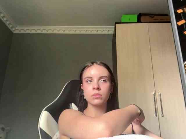 tootightwiththong webcam