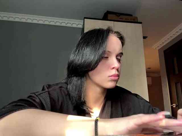 tootightwiththong webcam