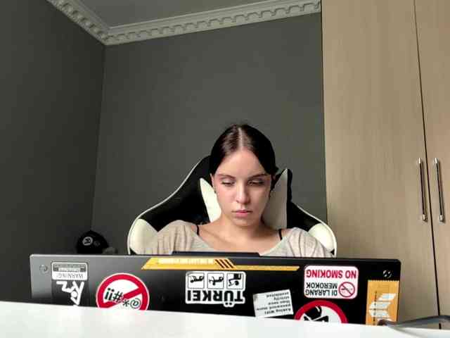 tootightwiththong webcam