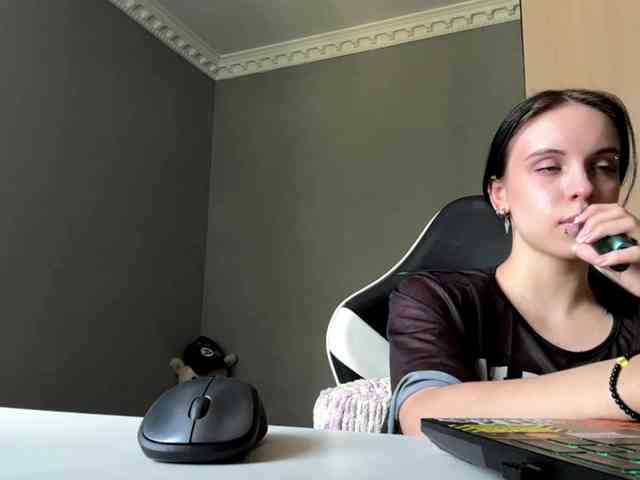 tootightwiththong webcam