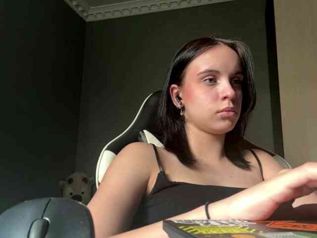 tootightwiththong webcam