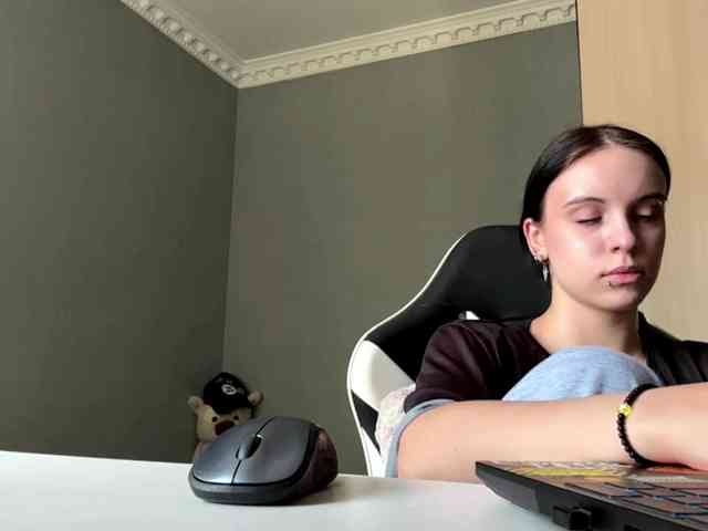 tootightwiththong webcam