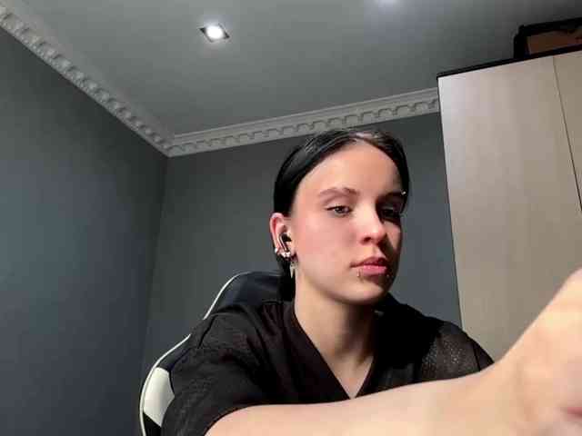 tootightwiththong webcam