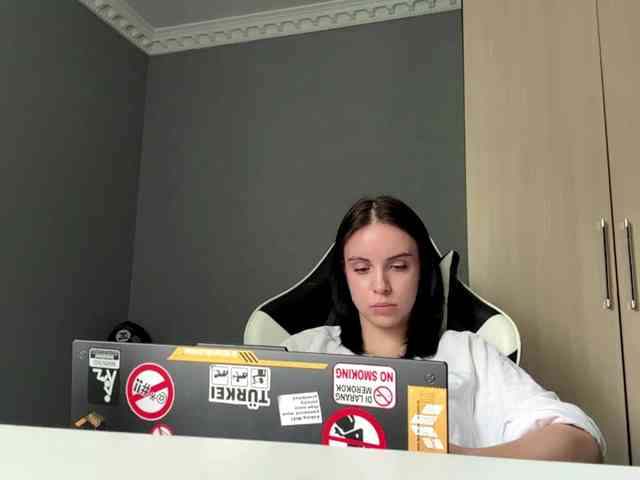 tootightwiththong webcam