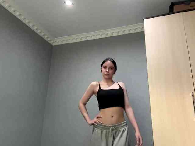 tootightwiththong webcam
