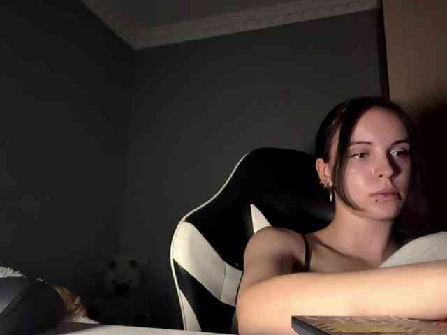 tootightwiththong webcam