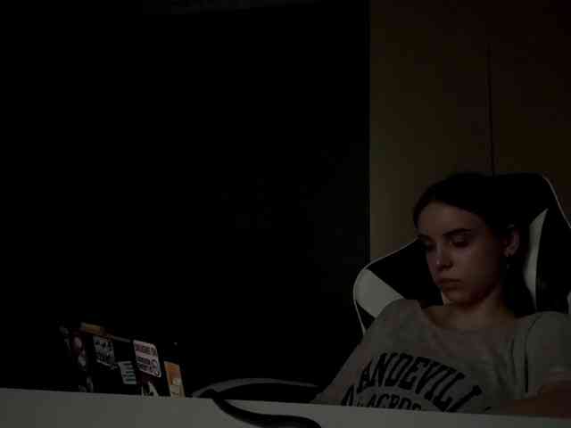 tootightwiththong webcam