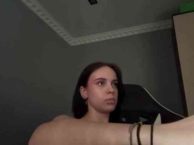 tootightwiththong webcam