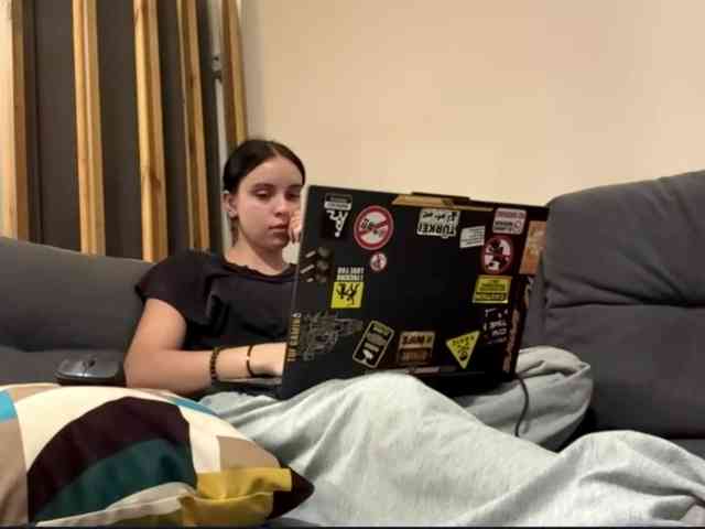 tootightwiththong webcam