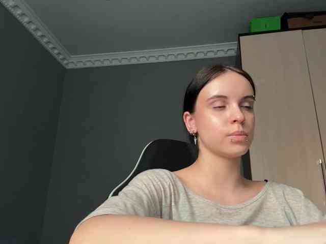 tootightwiththong webcam