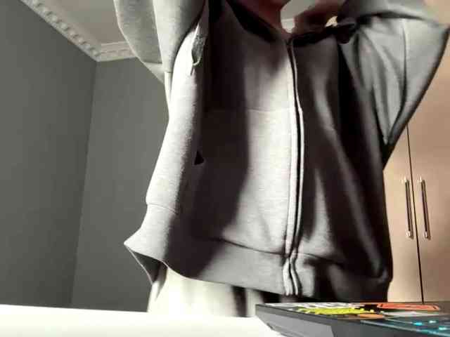 tootightwiththong tootightwiththong