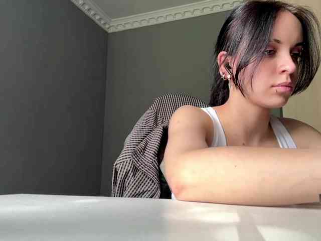 tootightwiththong webcam