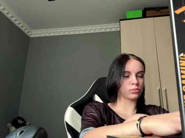 tootightwiththong webcam