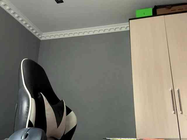 tootightwiththong webcam