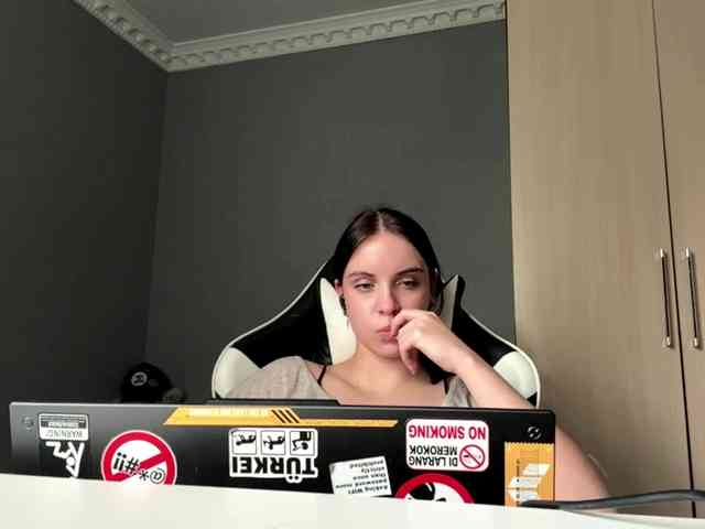 tootightwiththong webcam