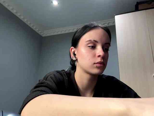 tootightwiththong webcam