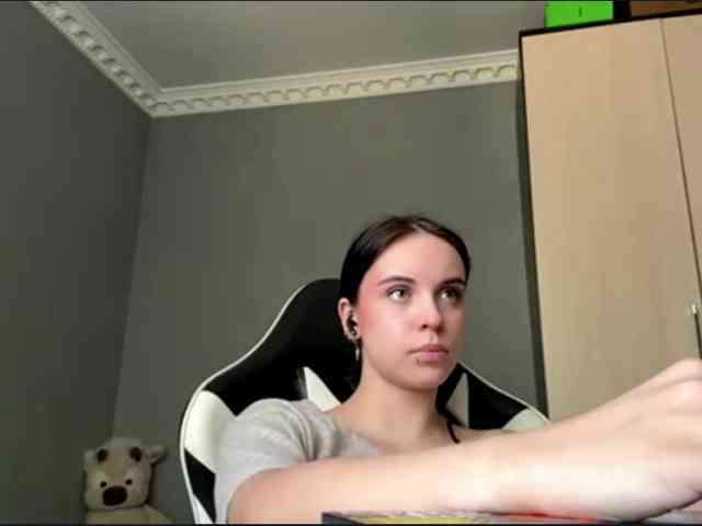 tootightwiththong