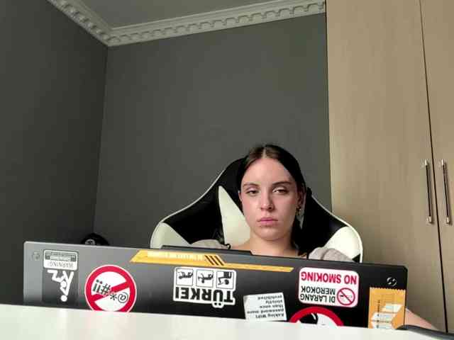 tootightwiththong webcam