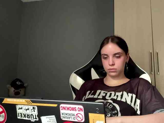tootightwiththong webcam