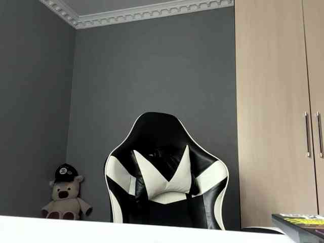 tootightwiththong webcam