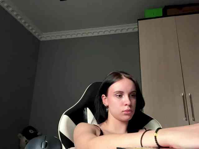 tootightwiththong webcam