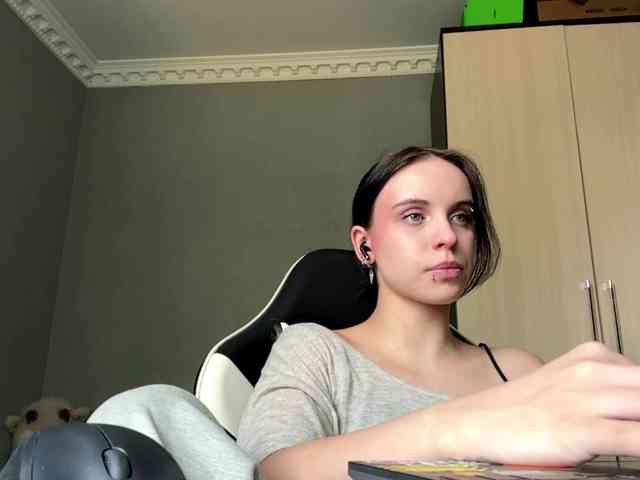tootightwiththong webcam