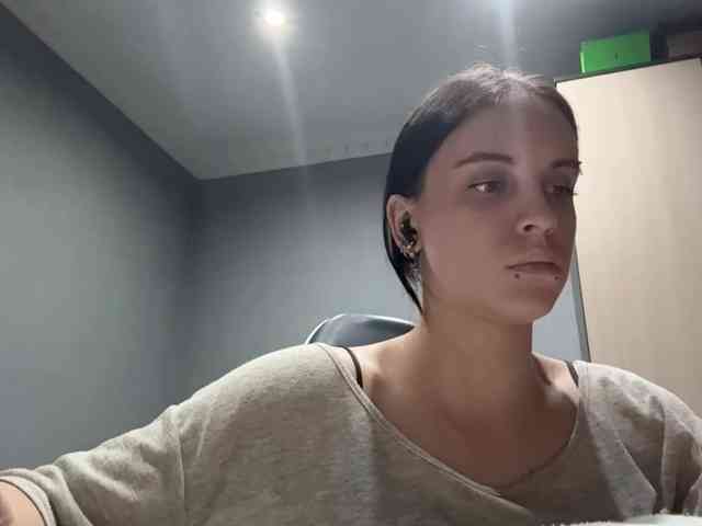 tootightwiththong webcam