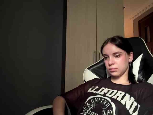 tootightwiththong webcam