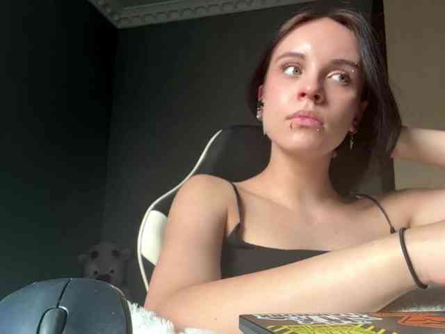 tootightwiththong webcam