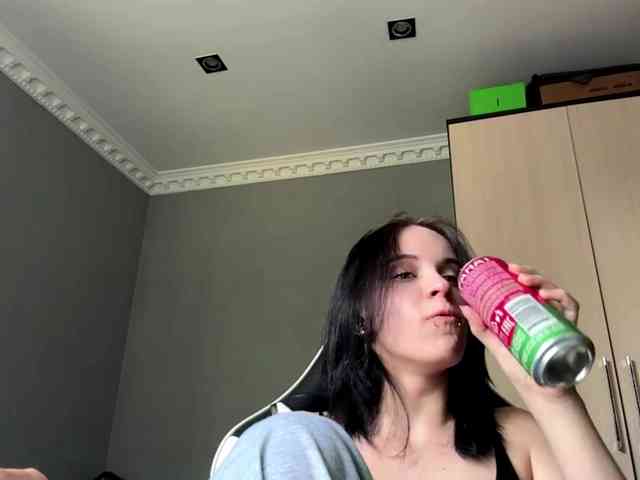tootightwiththong webcam