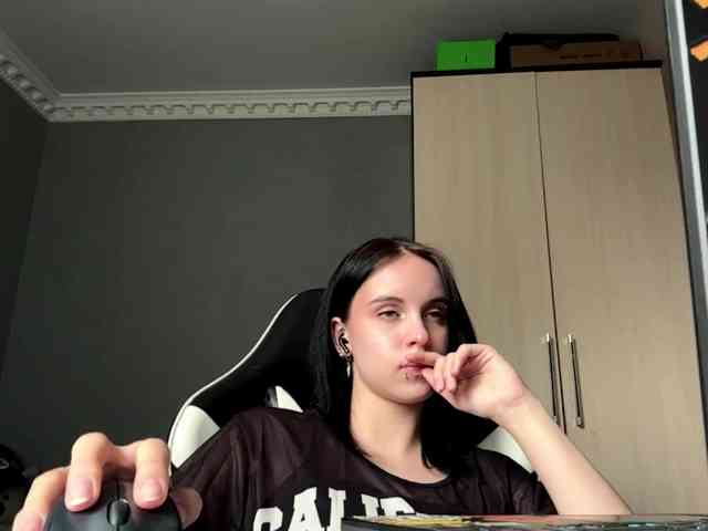 tootightwiththong webcam